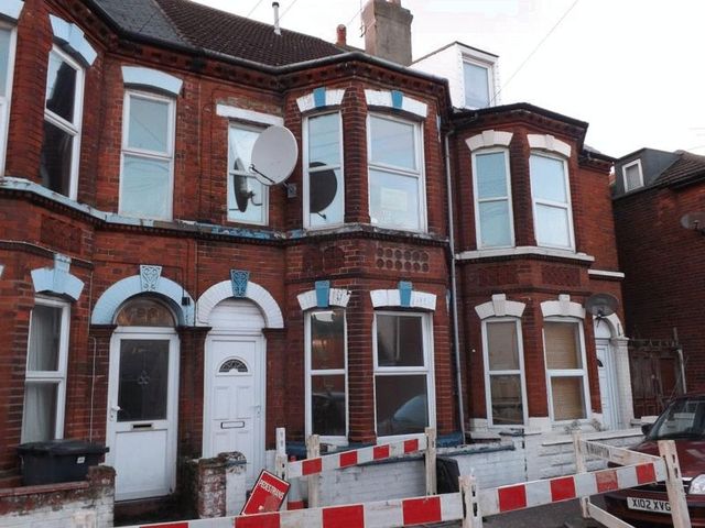  Image of 1 Bedroom Terraced  For Sale at Nelson Road Central  Great Yarmouth, NR30 3BB