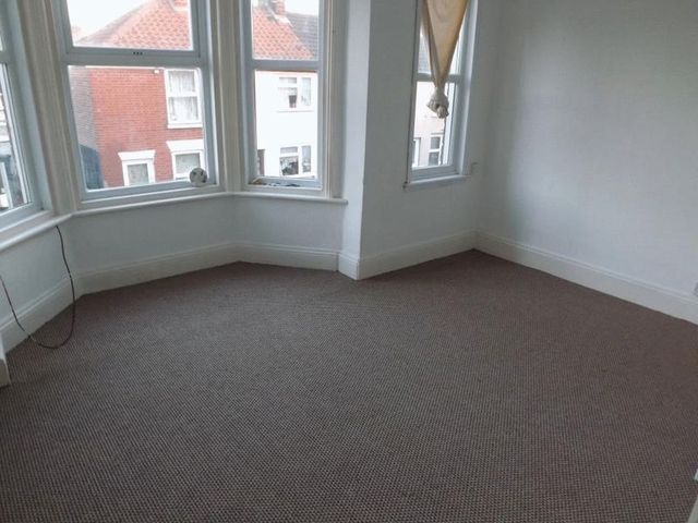 Image of 1 Bedroom Terraced  For Sale at Nelson Road Central  Great Yarmouth, NR30 3BB