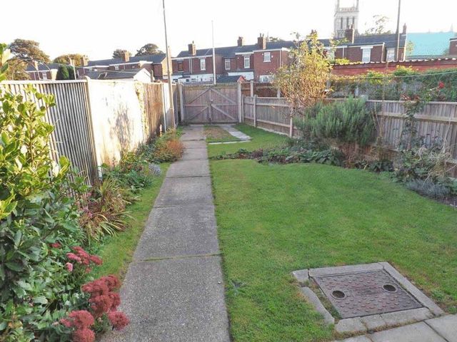  Image of 3 Bedroom Semi-Detached  For Sale at Town Wall Road  Great Yarmouth, NR30 1DJ