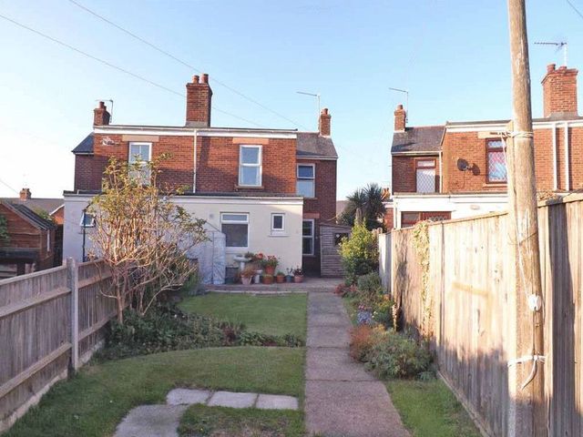  Image of 3 Bedroom Semi-Detached  For Sale at Town Wall Road  Great Yarmouth, NR30 1DJ