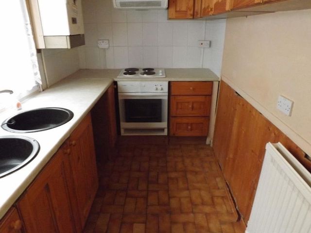  Image of 2 Bedroom Terraced  For Sale at Queens Road  Great Yarmouth, NR30 3HT