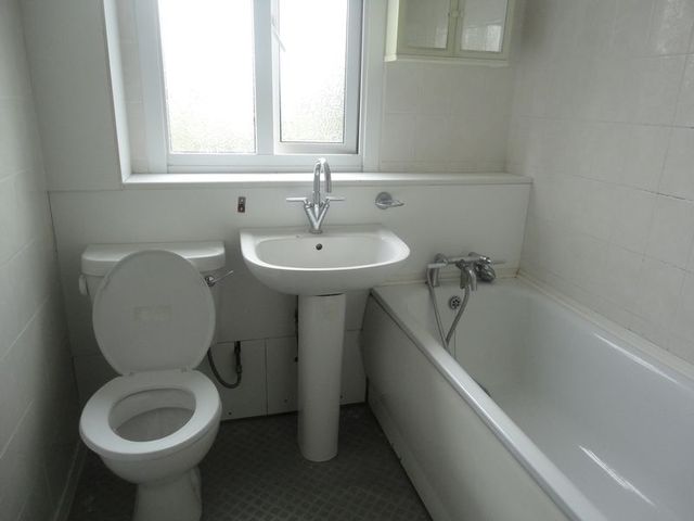  Image of 4 Bedroom Terraced  To Rent at Greatfields Drive  Uxbridge, UB8 3QN