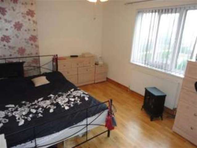  Image of 3 Bedroom Semi-Detached  For Sale at Rogiet, NP26 3SW