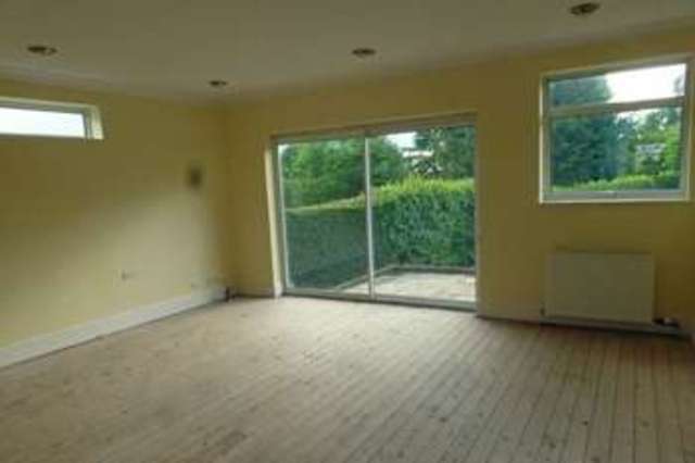  Image of 2 Bedroom Detached  For Sale at Oxhey, WD19 4NH