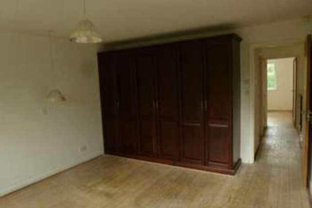  Image of 2 Bedroom Detached  For Sale at Oxhey, WD19 4NH