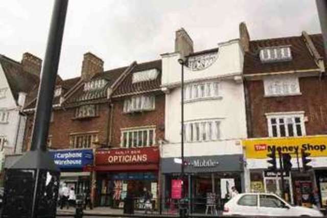  Image of 1 Bedroom Property  To Rent at Green Lanes London London, N13 4TY
