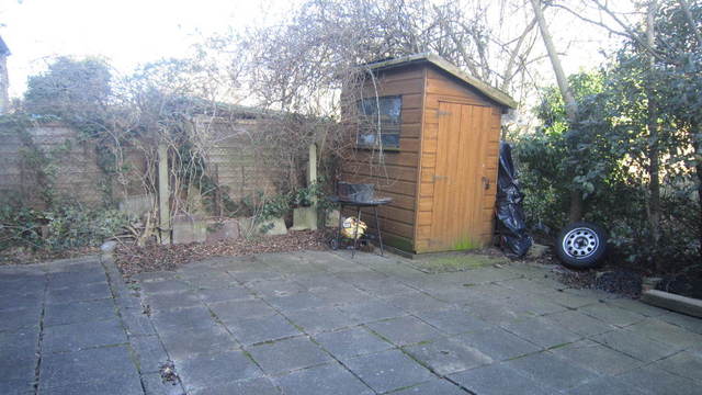  Image of 2 Bedroom Maisonette  For Sale at Middlesex  Northolt, UB5 5QB