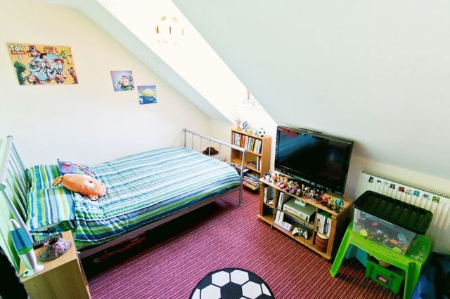  Image of 5 Bedroom Property  For Sale at Yarmouth Road  Lowestoft, NR32 4AQ