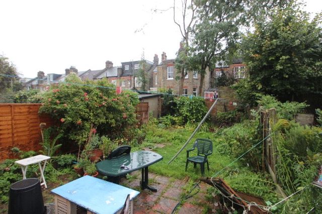  Image of 5 Bedroom Terraced  For Sale at Gunton Road  London, E5 9JS