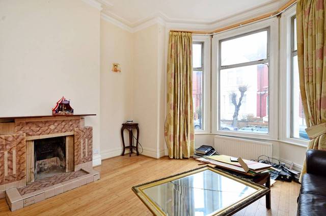  Image of 5 Bedroom Detached  For Sale at Gunton Road  Hackney, E5 9JS