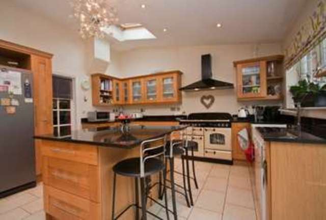  Image of 5 Bedroom Detached  For Sale at Watford, WD19 4PJ