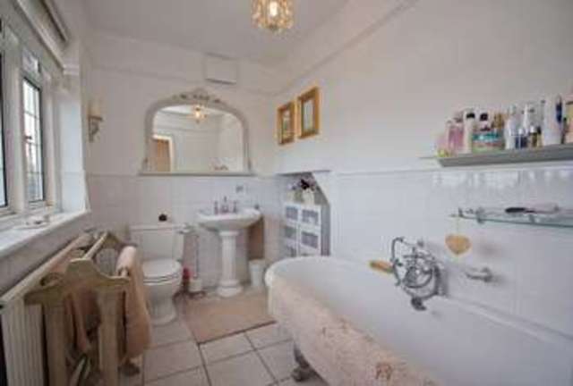  Image of 5 Bedroom Detached  For Sale at Watford, WD19 4PJ