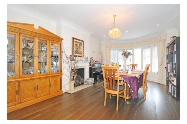  Image of 5 Bedroom Detached  For Sale at FINCHLEY  London, N3 3EA