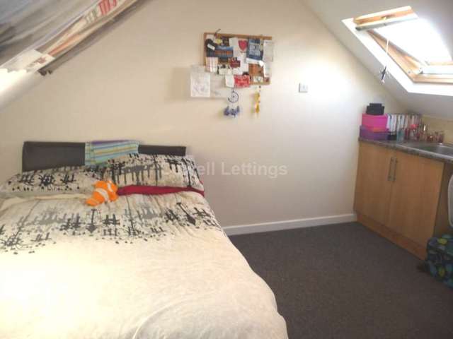  Image of 5 Bedroom Detached  To Rent at Hatherley Road  Reading, RG1 5QA