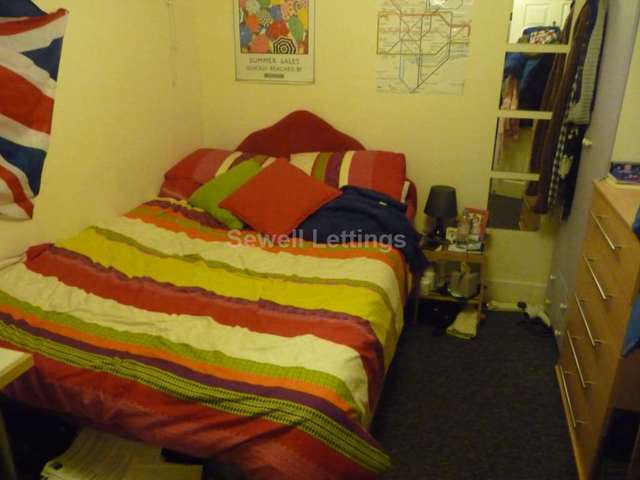  Image of 5 Bedroom Detached  To Rent at Hatherley Road  Reading, RG1 5QA