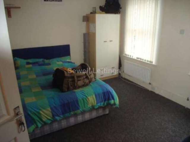  Image of 5 Bedroom Detached  To Rent at Hatherley Road  Reading, RG1 5QA