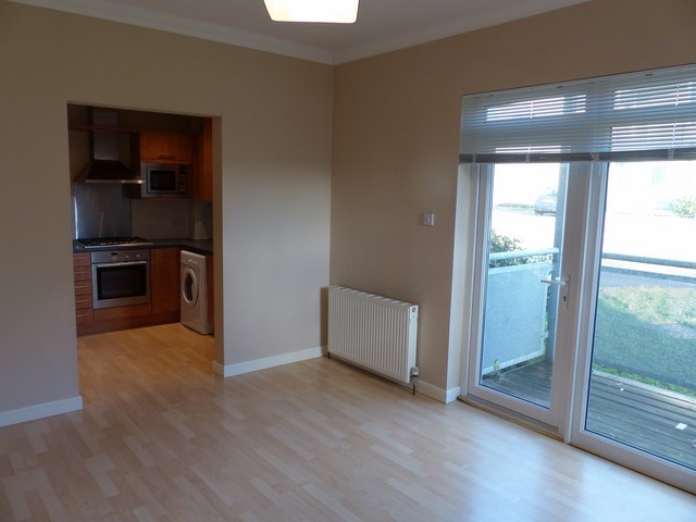  Image of 2 Bedroom Flat  To Rent at Livingston West Lothian West Lothian, EH54 6GF