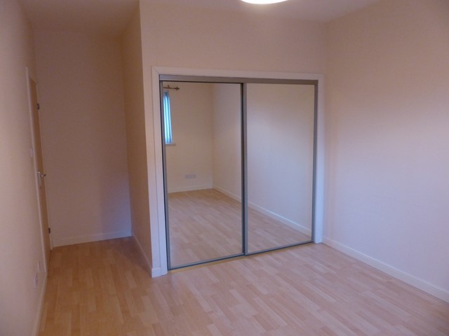  Image of 2 Bedroom Flat  To Rent at Livingston West Lothian West Lothian, EH54 6GF