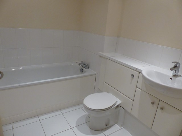  Image of 2 Bedroom Flat  To Rent at Livingston West Lothian West Lothian, EH54 6GF