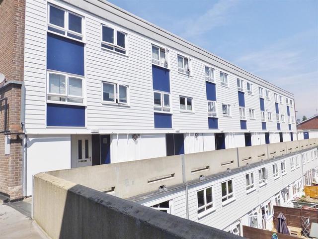  Image of 3 Bedroom Maisonette  For Sale at 4 Brunswick Road Sutton Sutton, SM1 4DQ