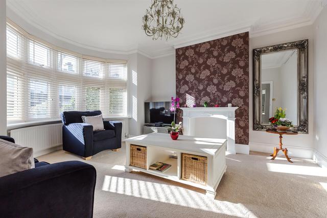  Image of 1 Bedroom Maisonette  For Sale at Hazelwood Lane London London, N13 5HF