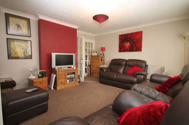  Image of 3 Bedroom Detached  To Rent at Herons Close  Ely, CB6 3EF