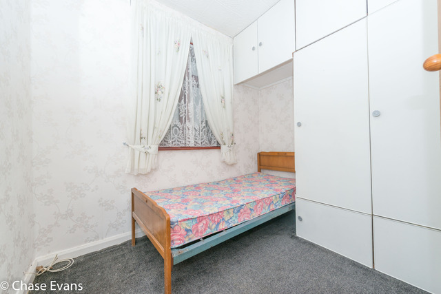  Image of 3 Bedroom Detached  For Sale at London, E14 3AB