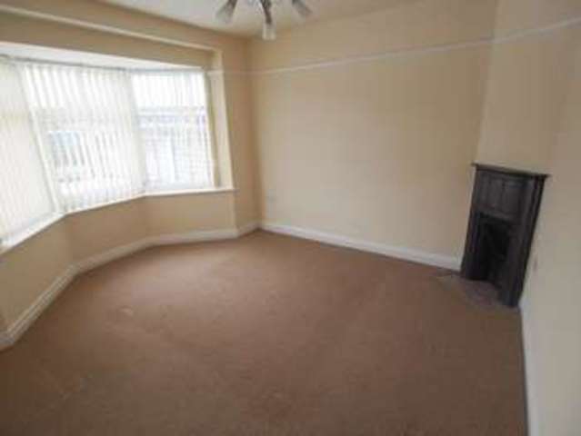  Image of 2 Bedroom Detached  To Rent at Chapel-en-le-Frith  High Peak, SK23 0NJ