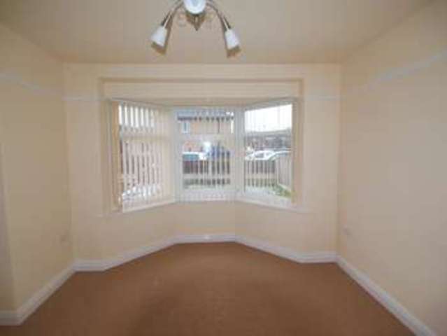  Image of 2 Bedroom Detached  To Rent at Chapel-en-le-Frith  High Peak, SK23 0NJ
