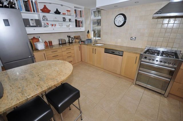  Image of 4 Bedroom Detached  For Sale at High Street  Banwell, BS29 6AF