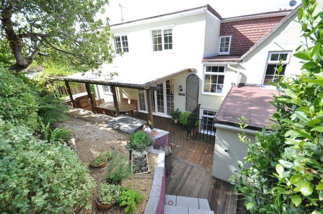  Image of 4 Bedroom Detached  For Sale at High Street  Banwell, BS29 6AF