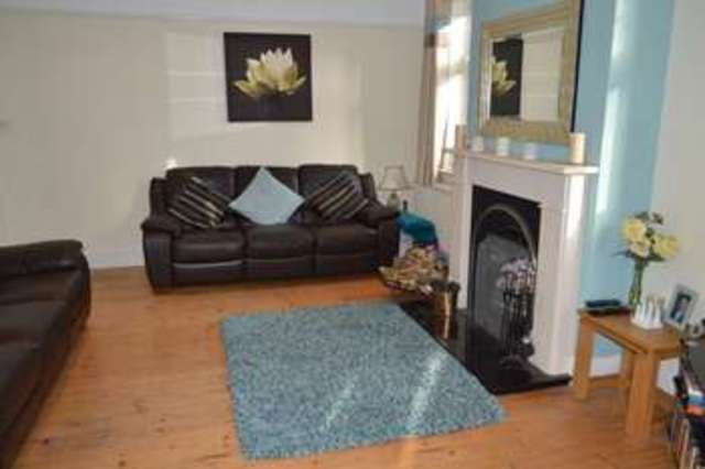  Image of 5 Bedroom Detached  To Rent at High Street  Berkhamsted, HP4 2BX