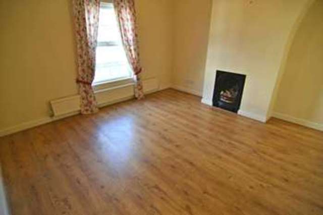  Image of 2 Bedroom Cottage  To Rent at High Street  Newton Le Willows, WA12 9SP