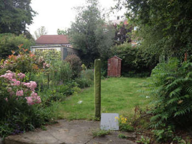  Image of 3 Bedroom Terraced  To Rent at Selwyn Avenue  Greater London, E4 9LS