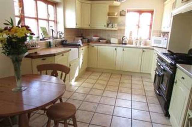  Image of 4 Bedroom Detached  For Sale at Street, BA16 0TX