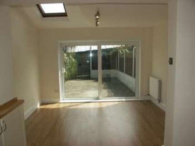  Image of 2 Bedroom Terraced  To Rent at Highfield Road  Berkhamsted, HP4 2DA
