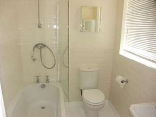  Image of 2 Bedroom Terraced  To Rent at Highfield Road  Berkhamsted, HP4 2DA