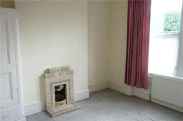  Image of 2 Bedroom Terraced  For Sale at Bradford West Yorkshire Shipley, BD9 5PJ