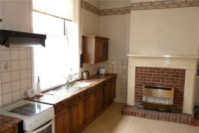  Image of 2 Bedroom Terraced  For Sale at Bradford West Yorkshire Shipley, BD9 5PJ