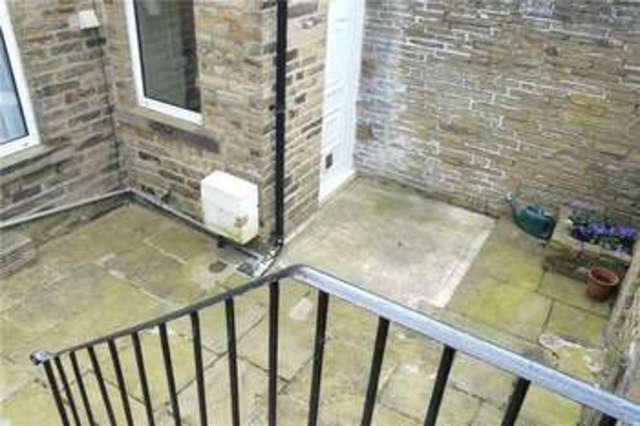  Image of 2 Bedroom Terraced  For Sale at Bradford West Yorkshire Shipley, BD9 5PJ