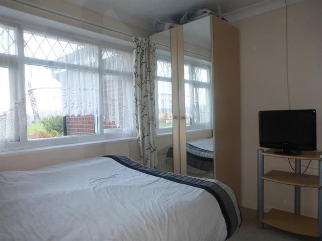  Image of 4 Bedroom Semi-Detached  For Sale at Hillcrest Drive  Lowestoft, NR32 4EB