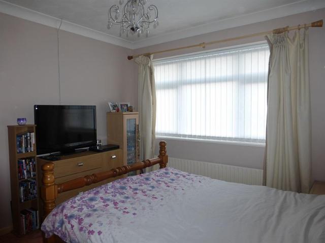  Image of 4 Bedroom Semi-Detached  For Sale at Hillcrest Drive  Lowestoft, NR32 4EB