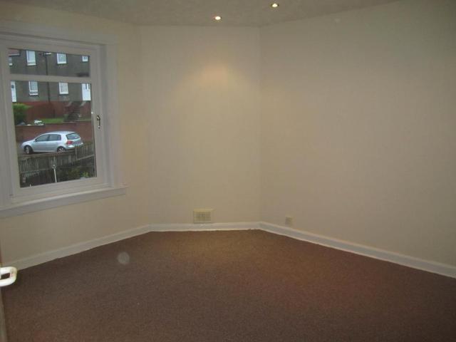  Image of 1 Bedroom Flat  To Rent at Kilsyth North Lanarkshire North Lanarkshire, G65 0DJ