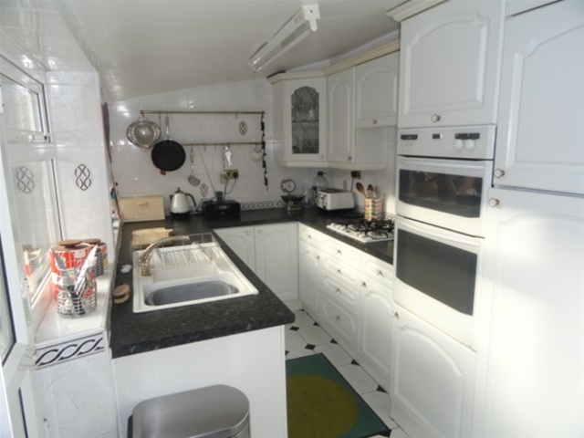  Image of 2 Bedroom Terraced  For Sale at Shipley, BD18 4BS