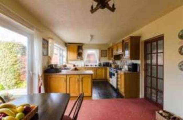  Image of 3 Bedroom Bungalow  For Sale at Bessacarr Doncaster Bessacarr, DN4 7HJ