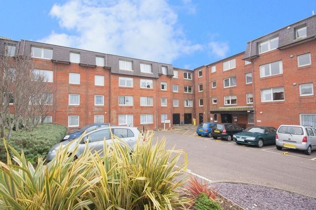  Image of 1 Bedroom Retirement Property  For Sale at Longridge Avenue  Saltdean, BN2 8RQ