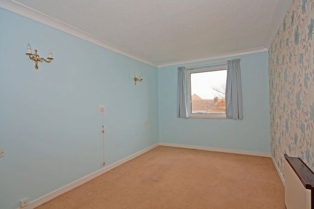  Image of 1 Bedroom Retirement Property  For Sale at Longridge Avenue  Saltdean, BN2 8RQ