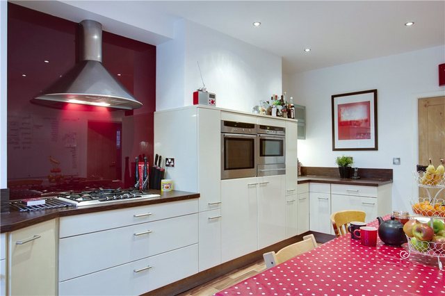  Image of 7 Bedroom Semi-Detached  For Sale at Hook Heath Woking Mayford, GU22 0LE