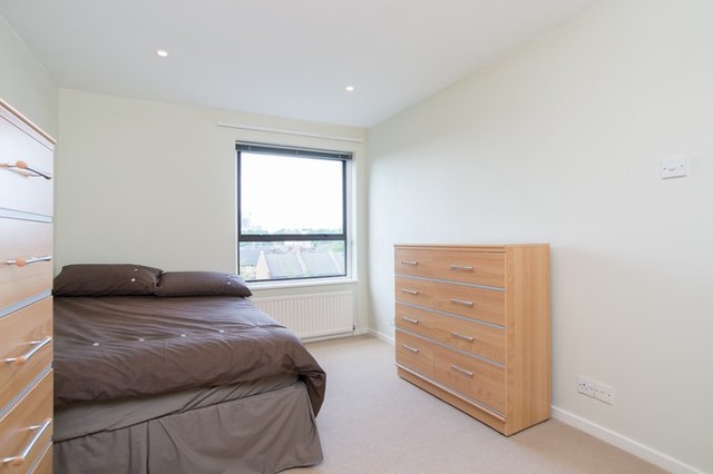  Image of 3 Bedroom Flat  For Sale at London, E14 3EP