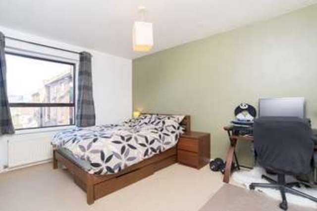  Image of 2 Bedroom Flat  For Sale at Docklands, E14 3EP